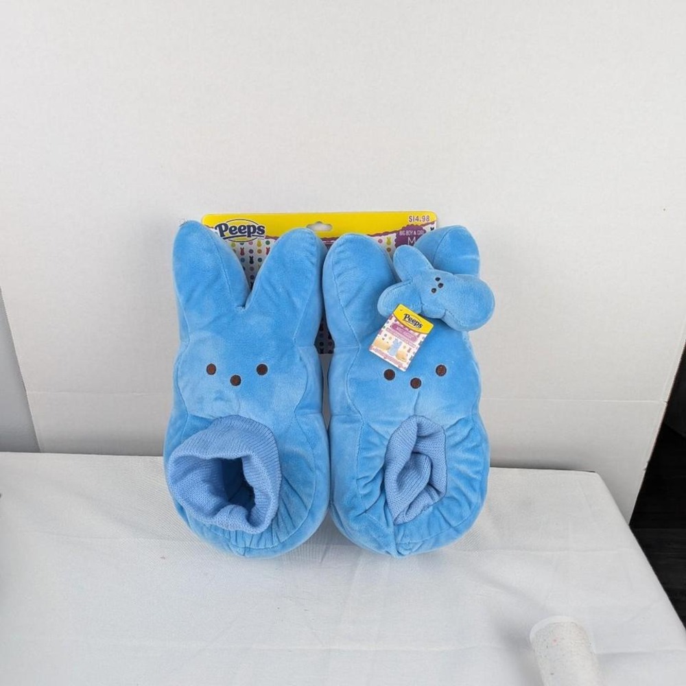 NWT PEEPS  BIG BOY & GIRL SLIPPERS AND WRIST HUGGER SIZE MEDIUM‎ 13-1